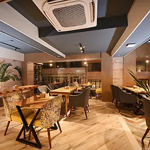 Daali & Lejlighedshotel